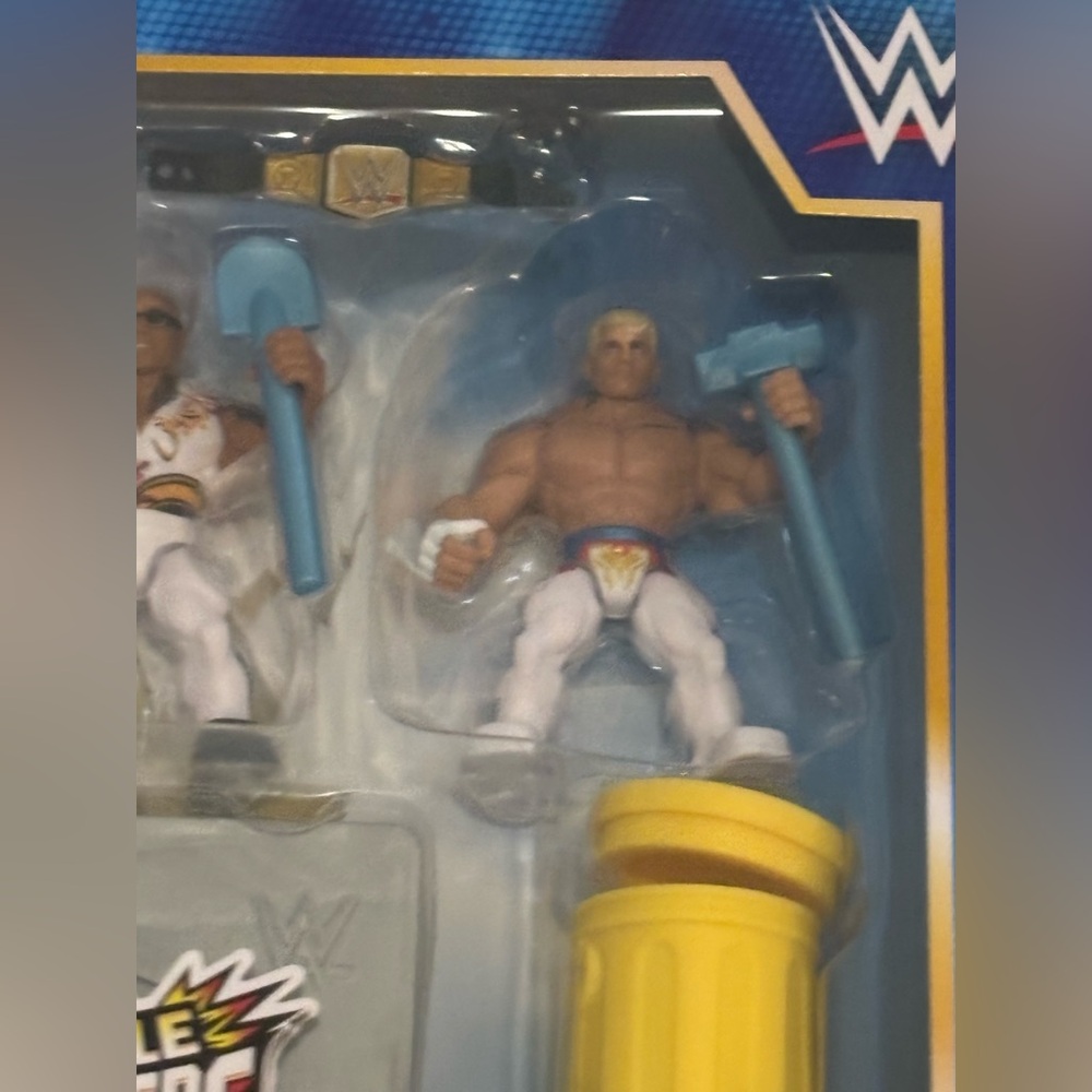 WWE Knuckle Crunches 3 Action Figure Set New in Box - Picture 4 of 6